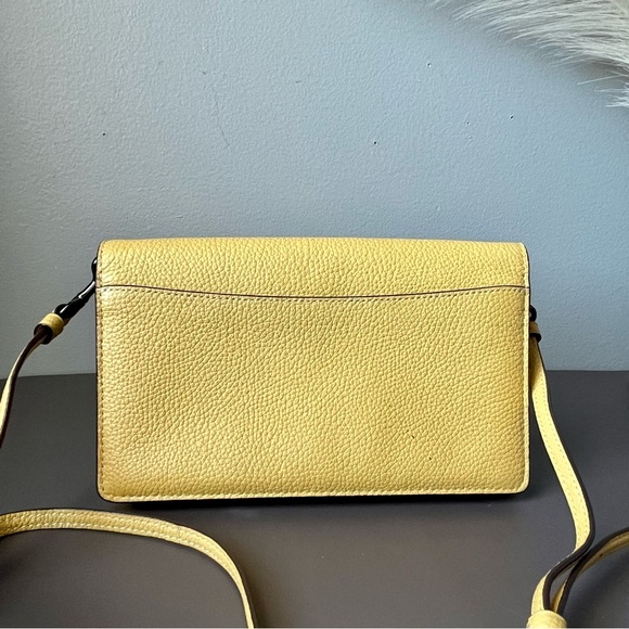 Coach Yellow Leather Hayden Foldover Crossbody
Clutch bag Prairie Rivets 30428 - Picture 3 of 12